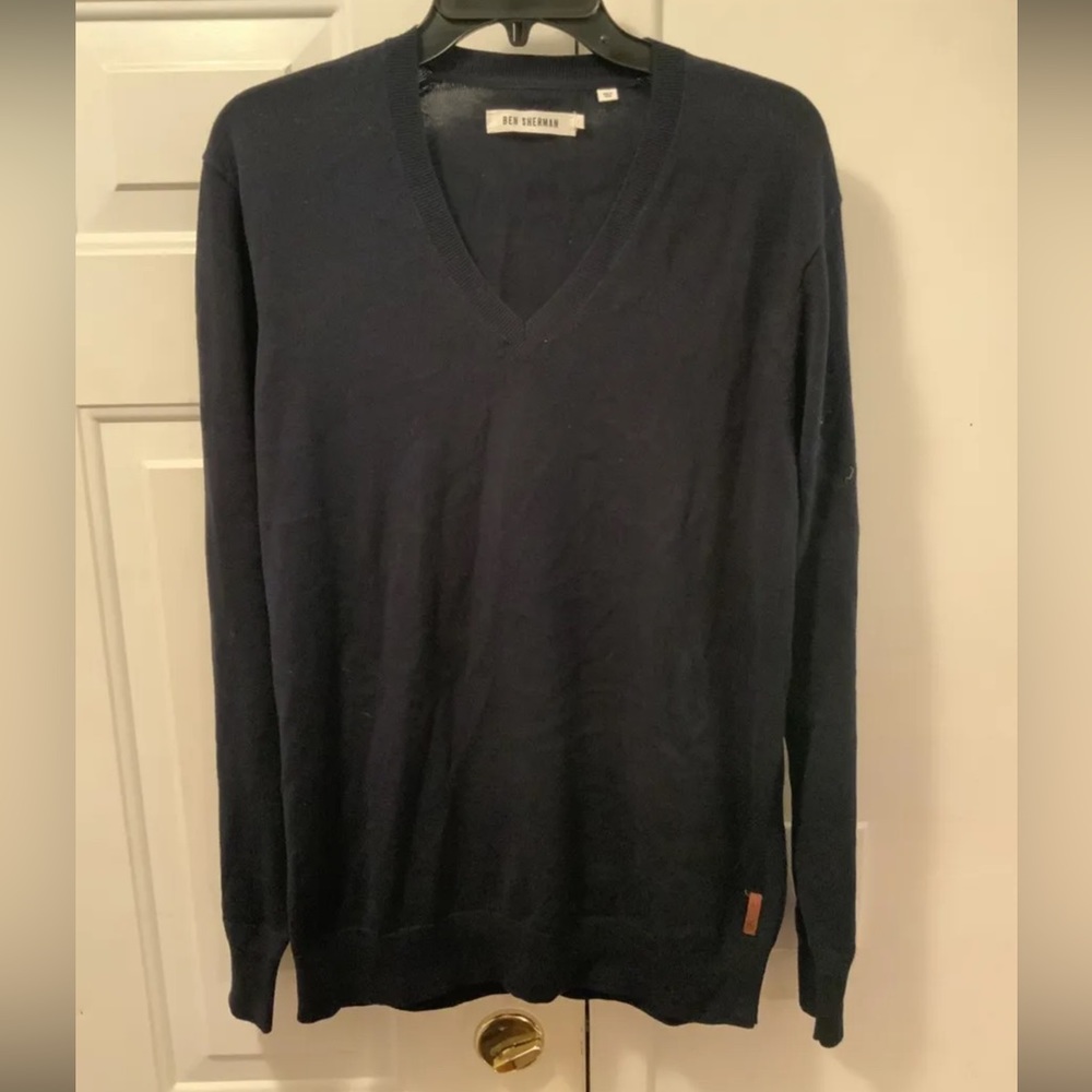 Ben Sherman V-Neck Sweater size Large